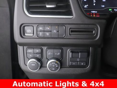 Used 2023 GMC Yukon SLT w/ SLT Premium Package AWD/4WD image 21