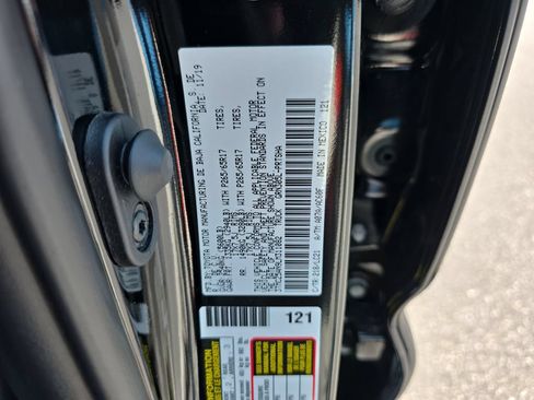 Used 2020 Toyota Tacoma TRD Sport w/ TRD Premium Sport Package AWD/4WD image 36