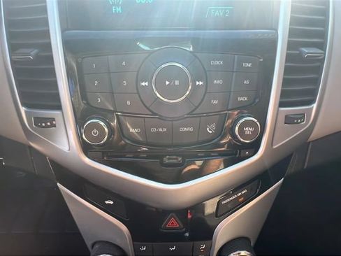Used 2016 Chevrolet Cruze LS FWD image 23