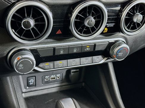 Used 2024 Nissan Sentra SV image 22