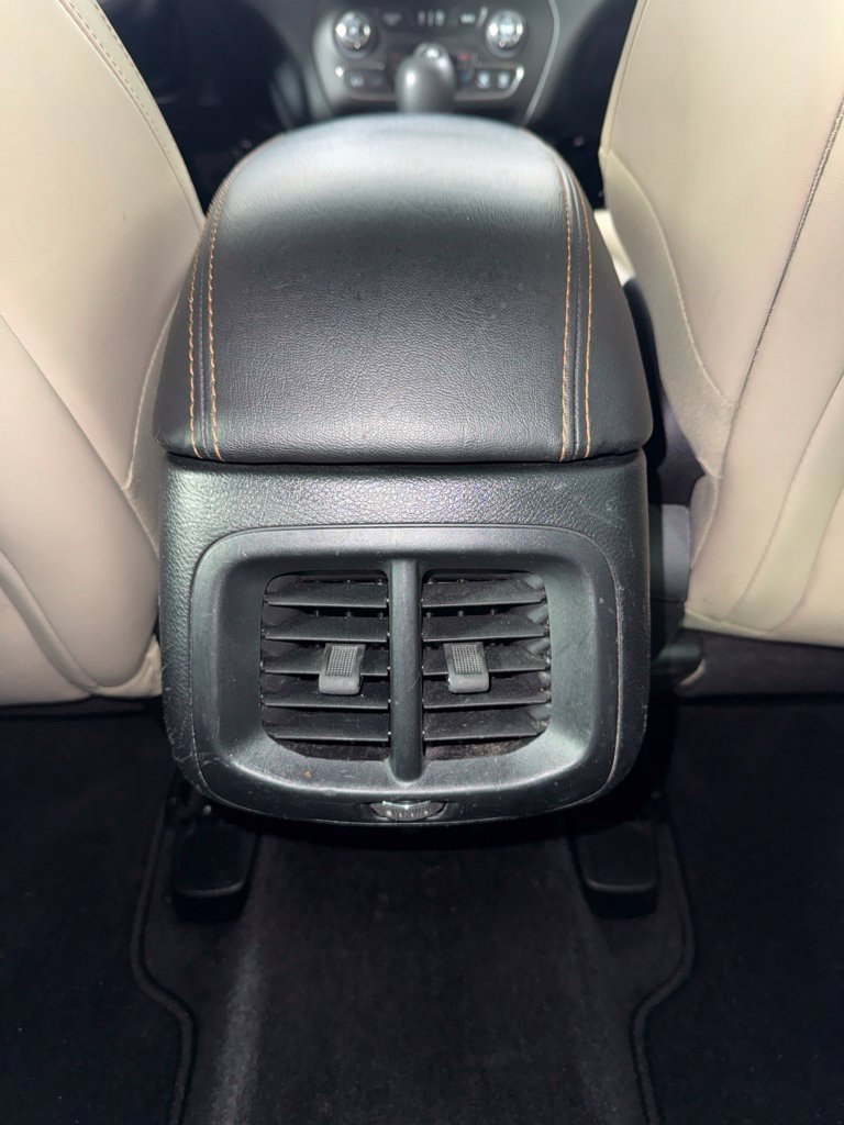 Used 2016 Jeep Cherokee Limited AWD/4WD image 30