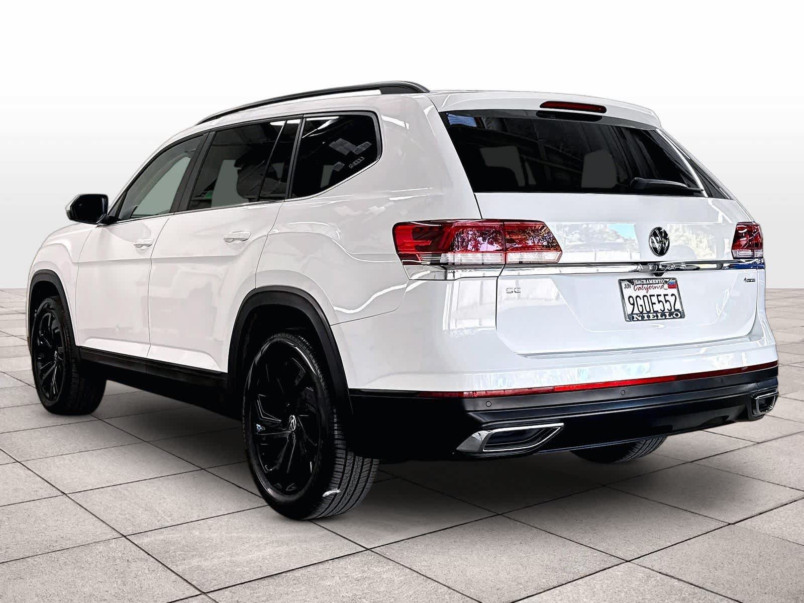 Used 2023 Volkswagen Atlas SE w/ Black Wheel Package AWD/4WD image 7