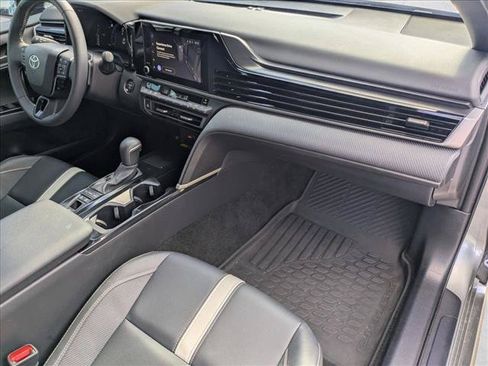 Used 2025 Toyota Camry SE FWD image 21