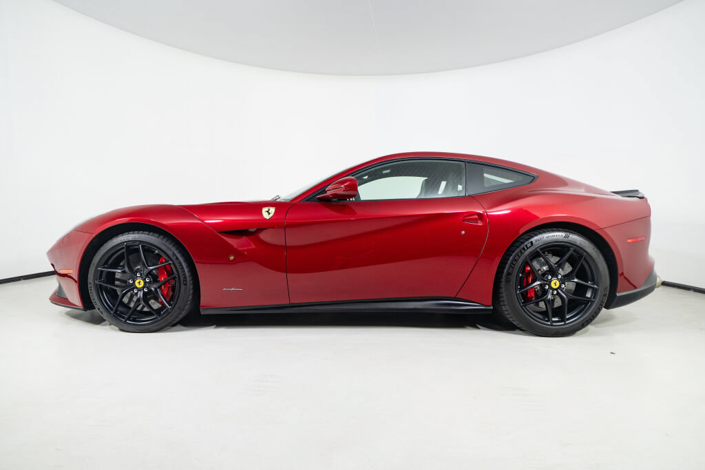 Used 2015 Ferrari F12 Berlinetta RWD image 15