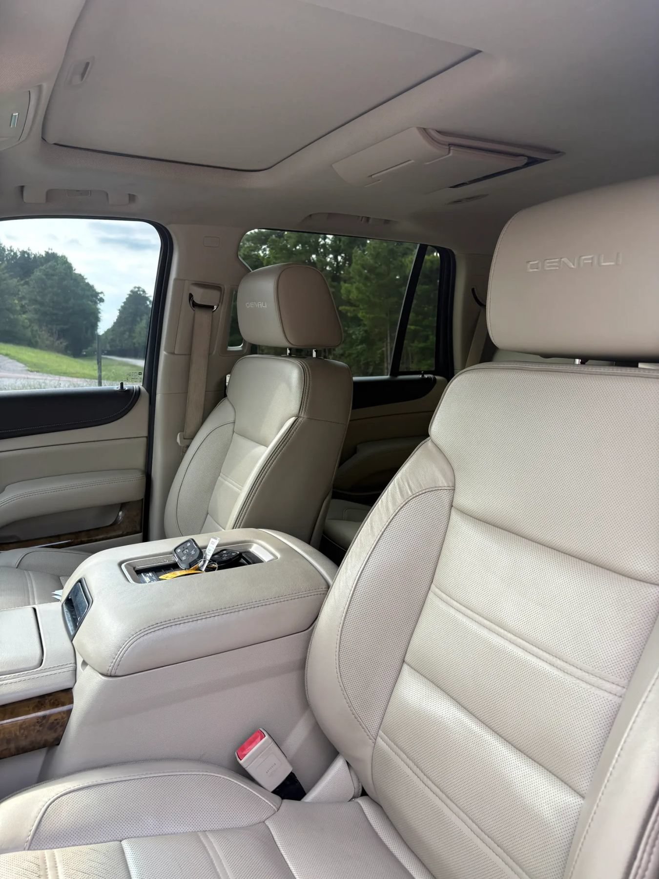 Used 2016 GMC Yukon Denali w/ Open Road Package AWD/4WD image 53