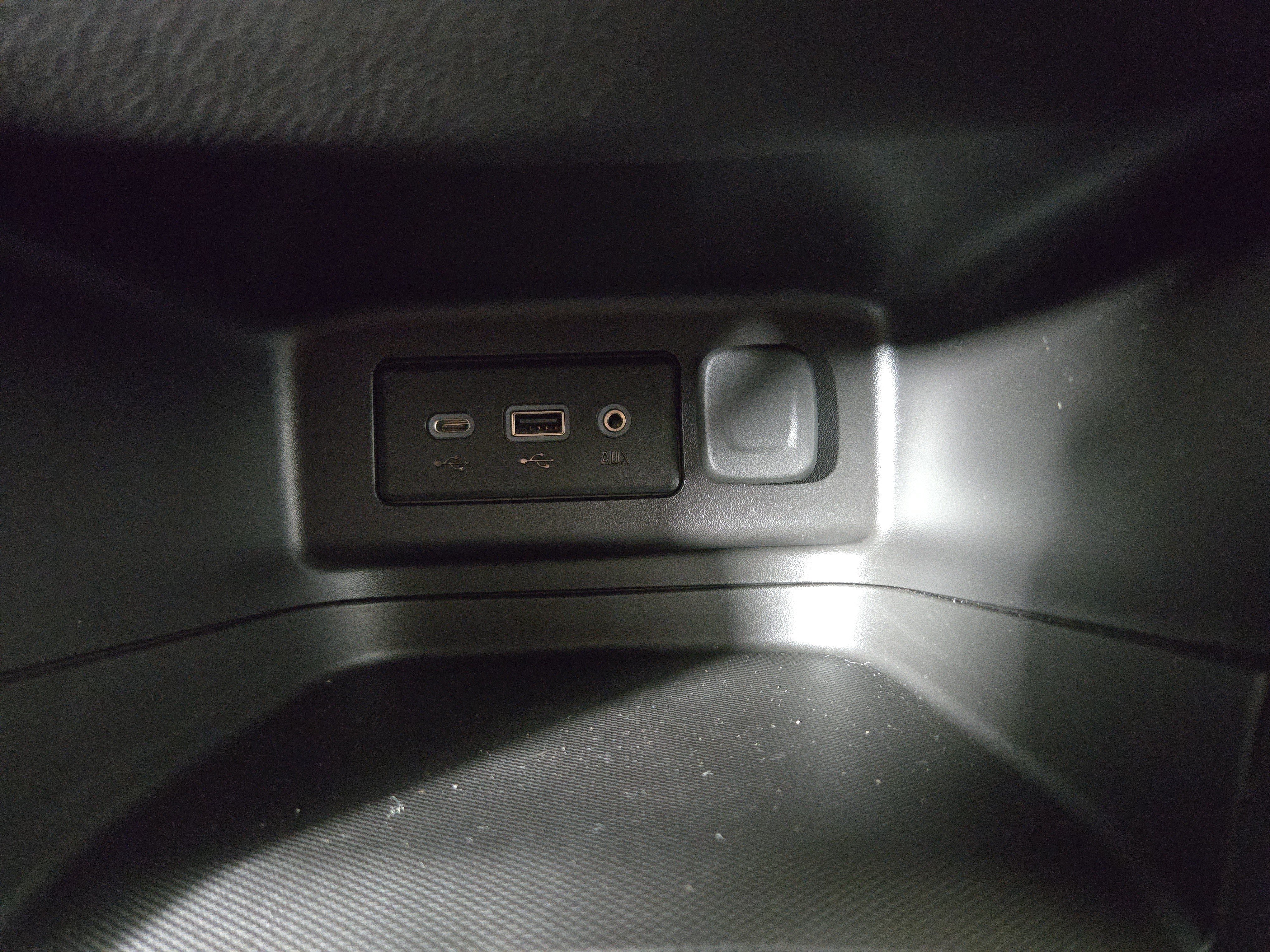 Certified 2024 Chevrolet Equinox RS FWD image 26