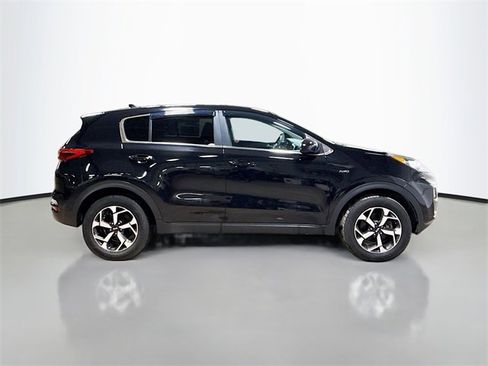 Used 2020 Kia Sportage LX image 6