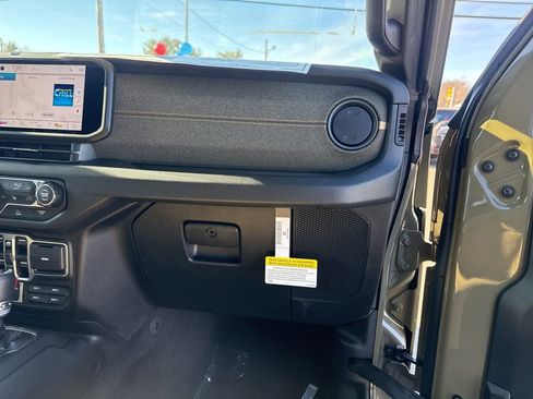 New 2026 Jeep Gladiator Sport image 26