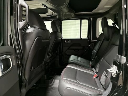 New 2026 Jeep Wrangler Unlimited Rubicon AWD/4WD image 21