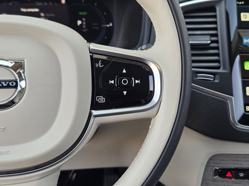 Certified 2025 Volvo XC90 T8 Core w/ Protection Package image 38