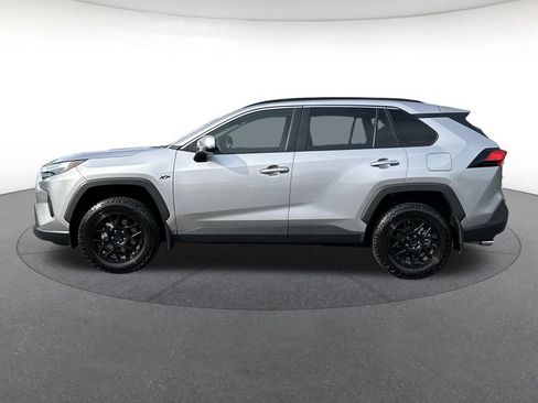 Used 2025 Toyota RAV4 XLE w/ Convenience Package FWD image 2