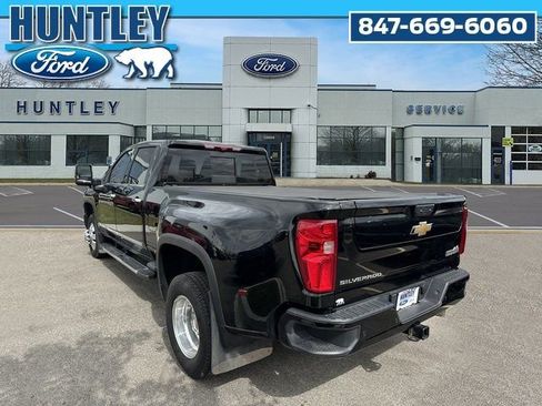 Used 2024 Chevrolet Silverado 3500 High Country w/ High Country Premium Package AWD/4WD image 6