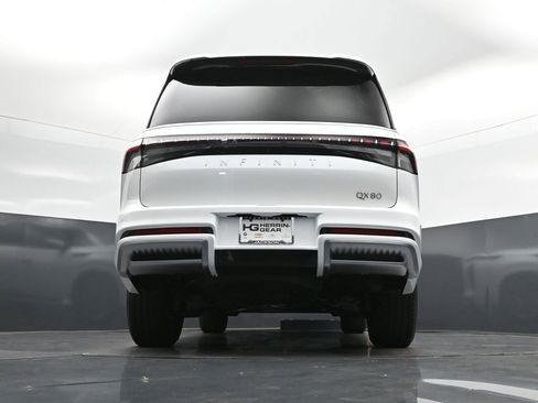 New 2026 INFINITI QX80 Pure image 44