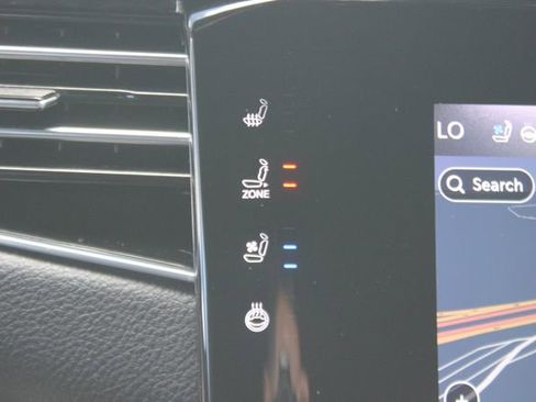 Used 2023 Jeep Wagoneer Series II AWD/4WD image 6