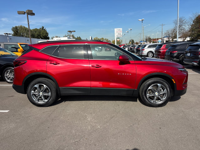 Used 2024 Chevrolet Blazer LT w/ Convenience Package FWD image 26