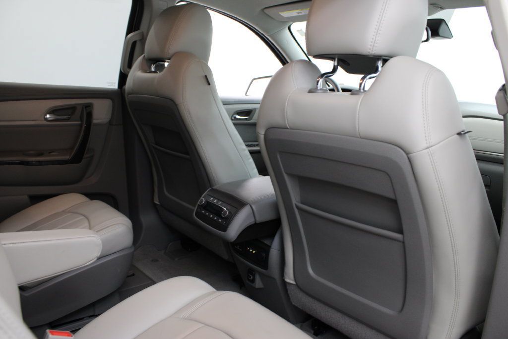 Used 2017 Chevrolet Traverse Premier FWD image 20