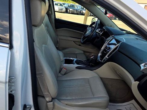 Used 2013 Cadillac SRX Luxury image 15