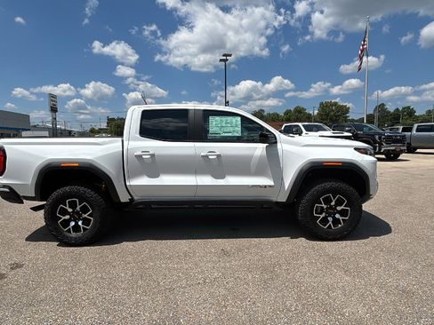 New 2025 GMC Canyon AT4 w/ AT4X Package image 5