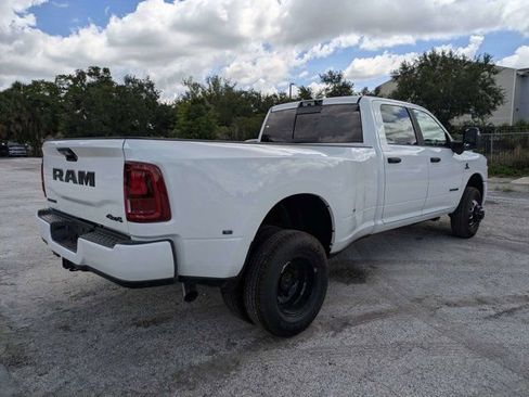 New 2026 RAM 3500 Big Horn AWD/4WD image 3