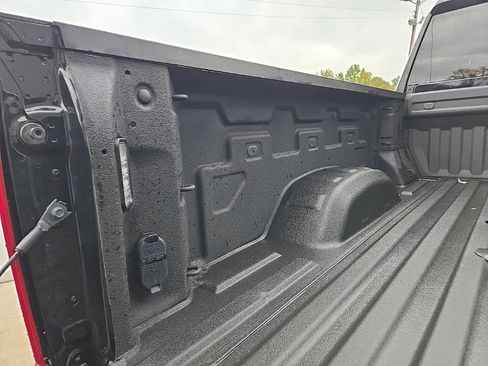 Used 2024 Chevrolet Silverado 2500 LT image 30