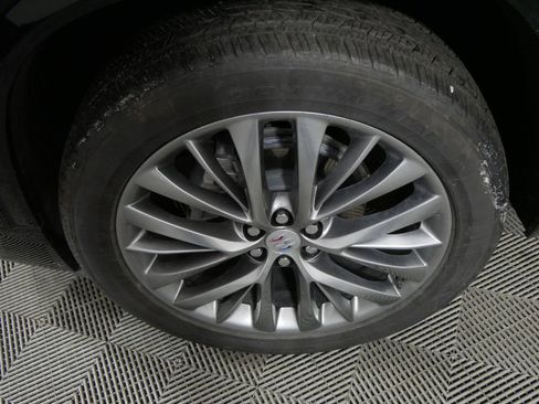 Used 2025 Buick Enclave Avenir image 8