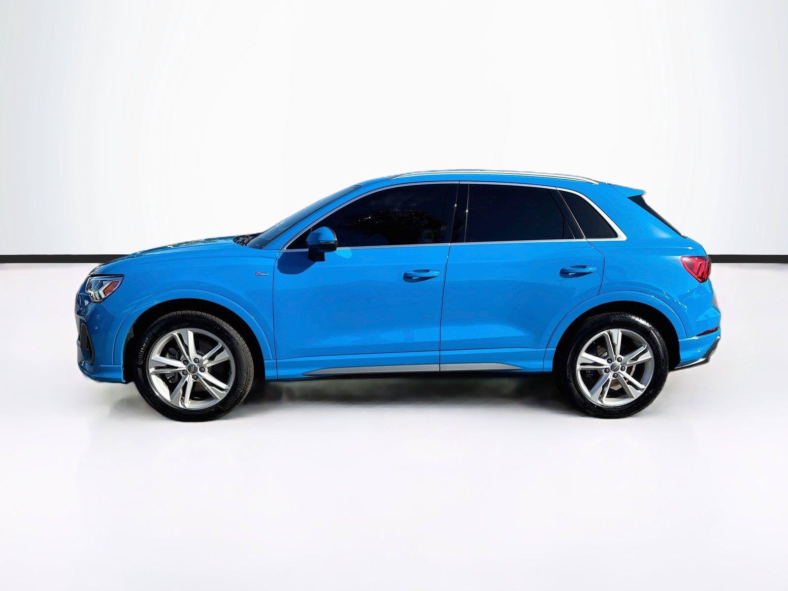 Used 2020 Audi Q3 2.0T Premium Plus w/ Premium Plus Package AWD/4WD image 4