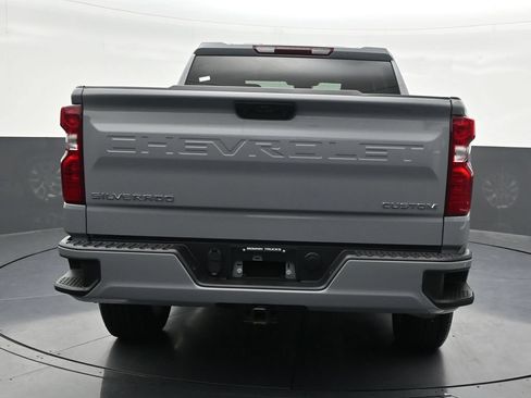 Used 2024 Chevrolet Silverado 1500 Custom RWD image 4