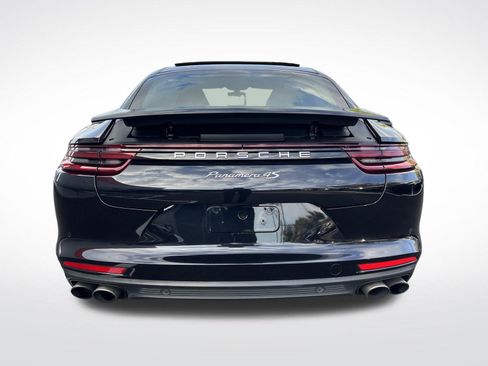 Used 2018 Porsche Panamera 4S image 9