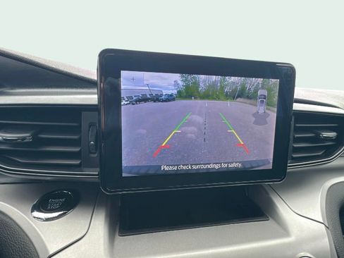 Certified 2022 Ford Explorer XLT image 28