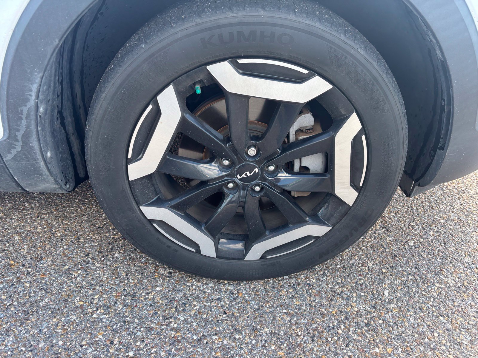 Used 2024 Kia Telluride S w/ S Sunroof Package FWD image 15