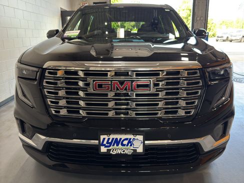 Used 2025 GMC Acadia Denali w/ Super Cruise Package AWD/4WD image 8