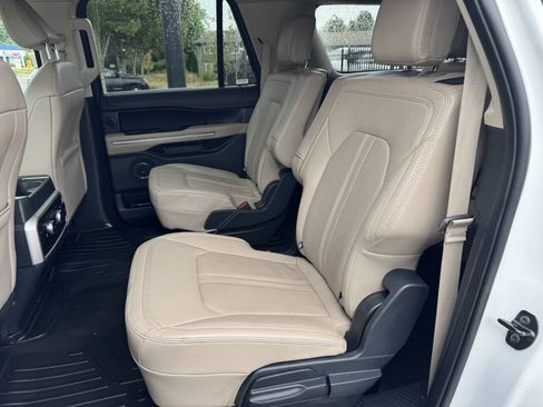 Used 2024 Ford Expedition Max Limited AWD/4WD image 10