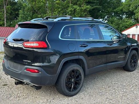 Used 2014 Jeep Cherokee Limited w/ Luxury Group AWD/4WD image 28