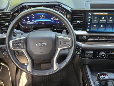 Used 2025 Chevrolet Silverado 1500 LT Trail Boss w/ Convenience Package II AWD/4WD image 26