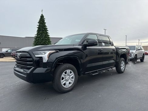 New 2026 Toyota Tundra SR image 3