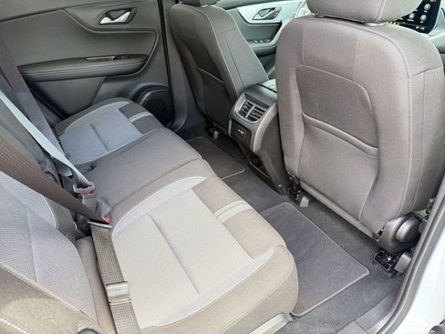 Certified 2025 Chevrolet Blazer LT FWD image 29