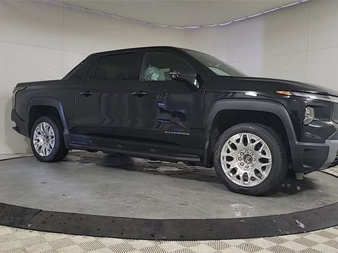 New 2026 Chevrolet Silverado EV LT w/ LPO, Gameday Tailgate Package image 13