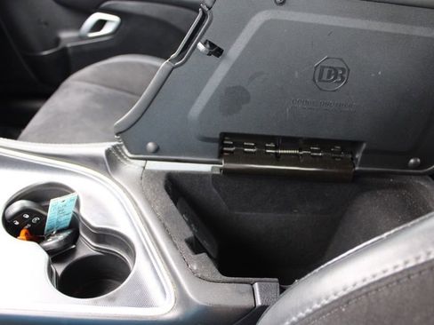 Used 2016 Dodge Challenger R/T Plus image 38