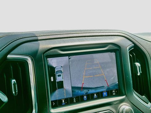 Used 2020 GMC Sierra 1500 AT4 w/ AT4 Premium Package AWD/4WD image 18