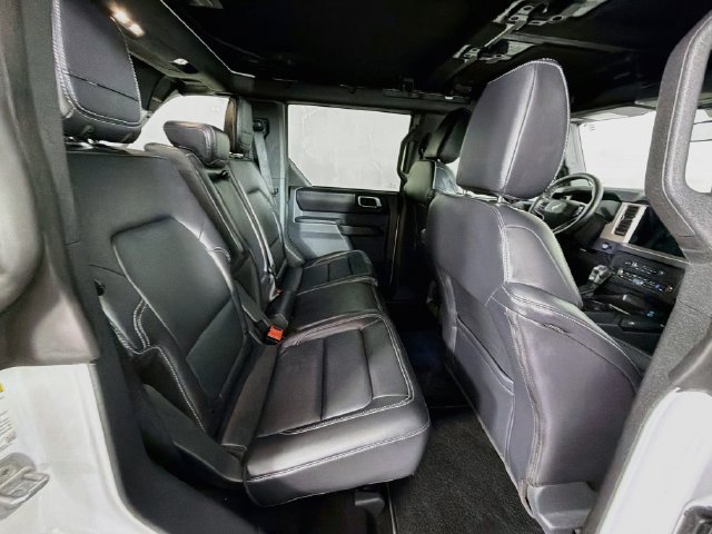 Used 2025 Ford Bronco Outer Banks w/ Black Appearance Package AWD/4WD image 27