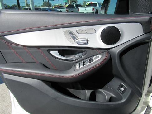 Used 2022 Mercedes-Benz GLC 43 AMG 4MATIC image 18