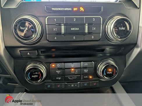 Used 2016 Ford F150 Platinum w/ Equipment Group 701A Luxury AWD/4WD image 19