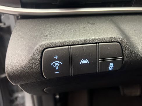 Used 2021 Hyundai Elantra SEL FWD image 11