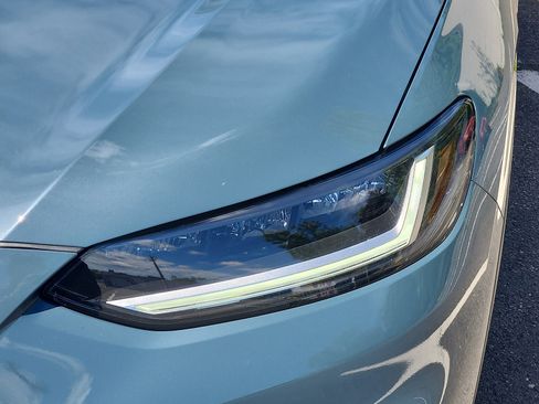 Used 2025 Honda HR-V LX image 9