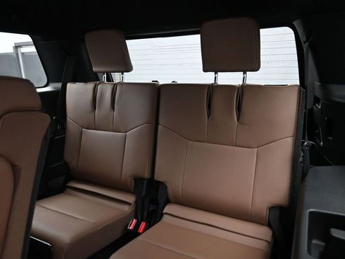 Used 2025 Toyota 4Runner Limited image 35