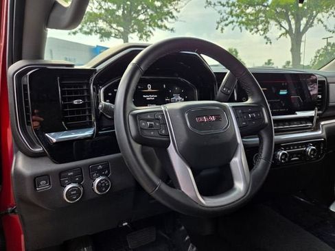 Used 2024 GMC Sierra 1500 Elevation AWD/4WD image 11