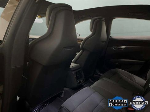 Used 2023 Audi e-tron GT Premium Plus image 19