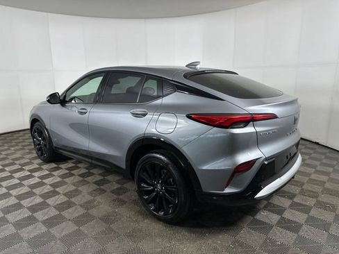 Used 2025 Buick Envista Sport Touring w/ Experience Buick Package image 5