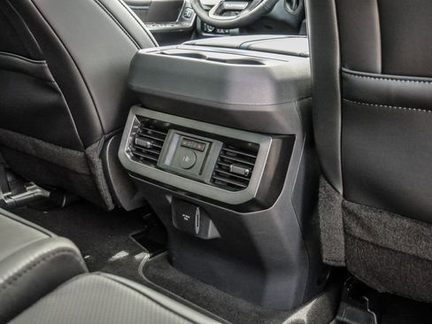 New 2026 Ford F250 Platinum AWD/4WD image 26