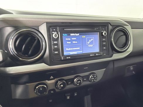 Used 2019 Toyota Tacoma SR5 image 17